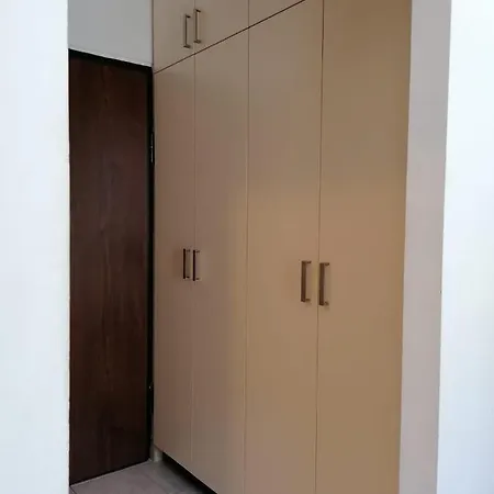 Marijo's Apartment Split